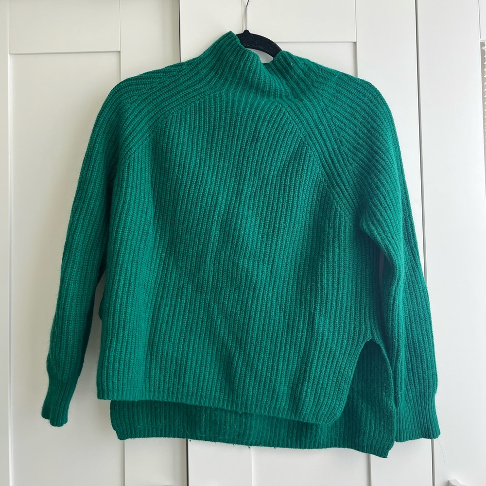Sweater, Small